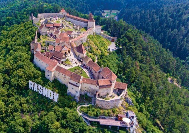 Panoramic Residence Zărneşti Екстериор снимка